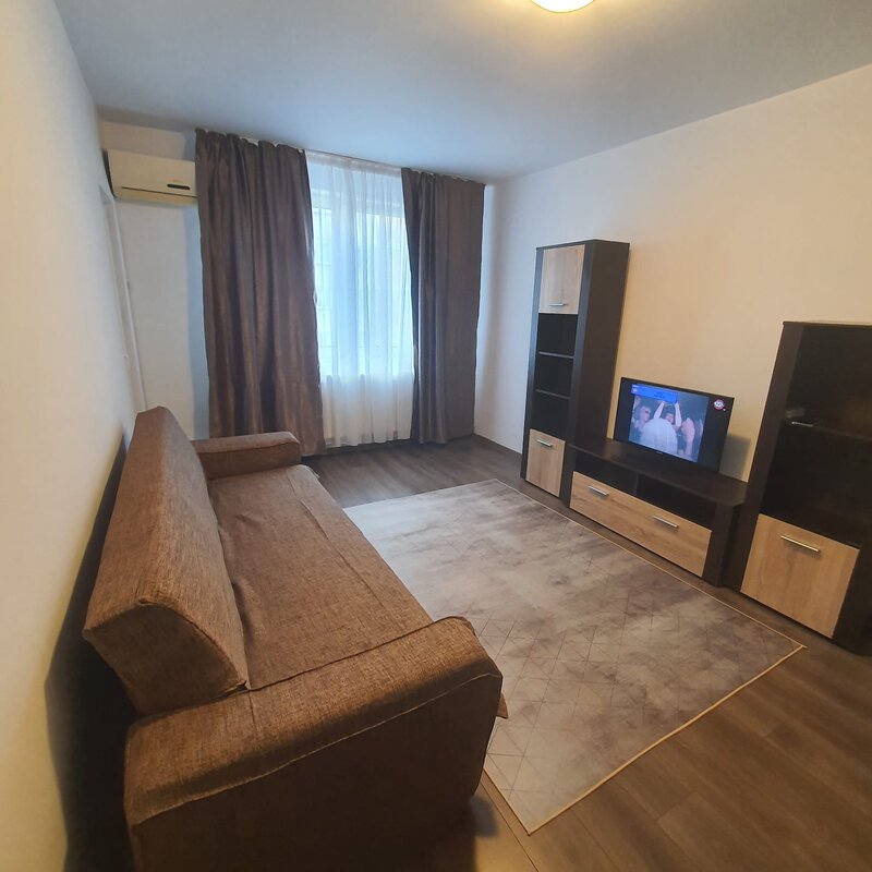 Margeanului, 2 camere, centrala proprie, mobilat.